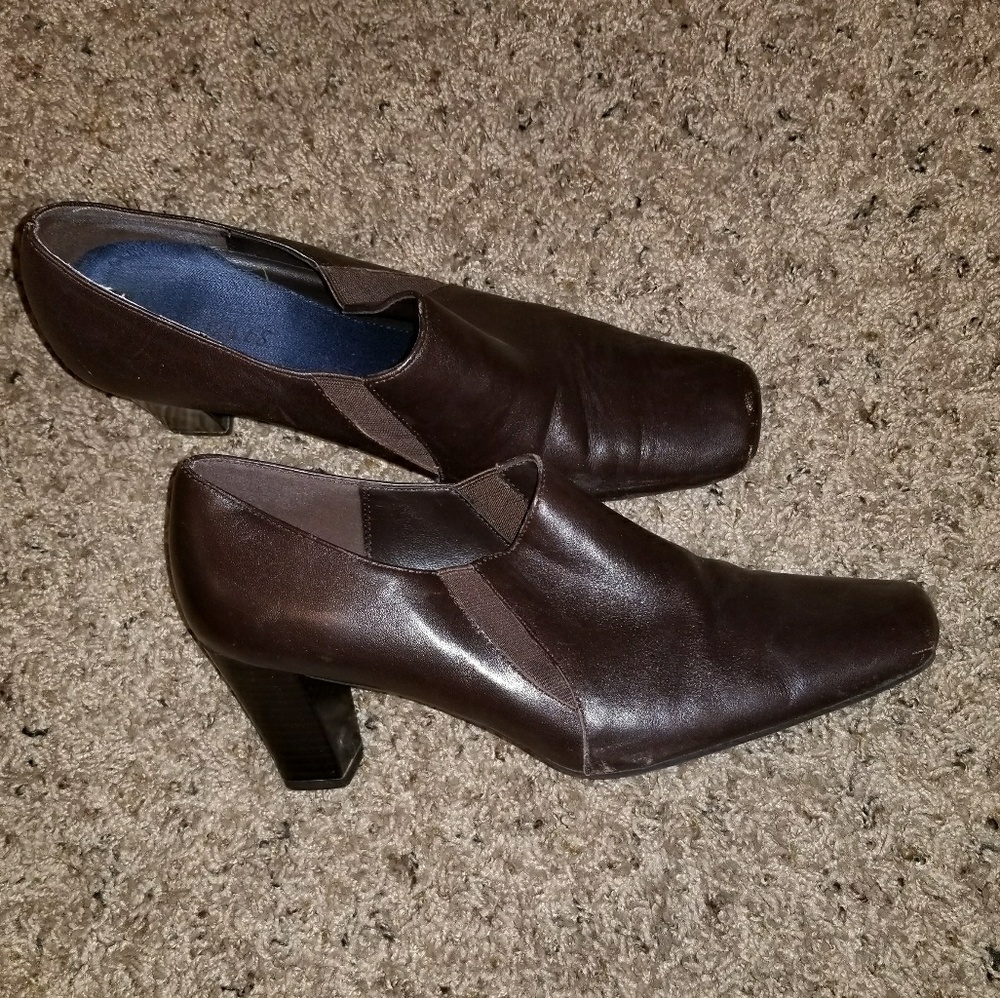 Aerosoles brown shoe boots